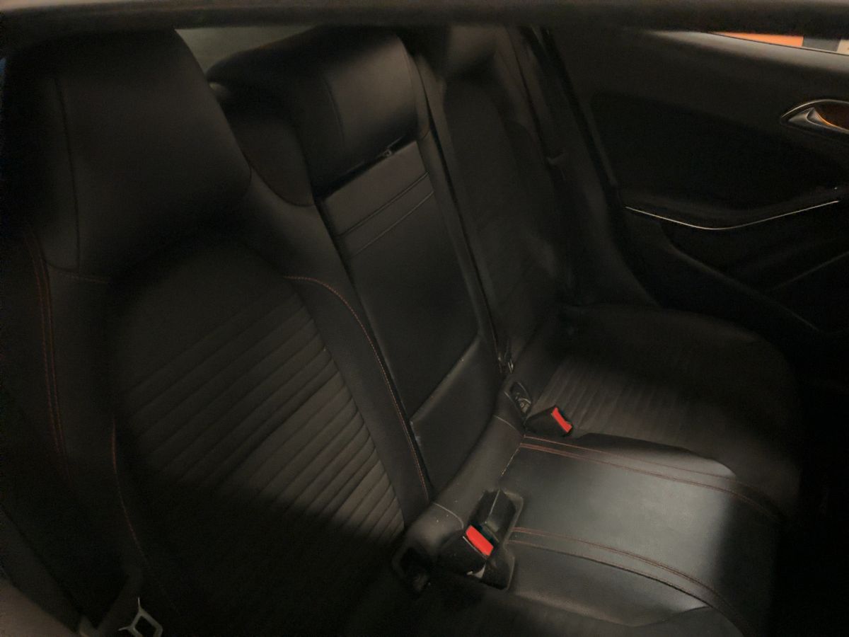 Mercedes-Benz GLA-Klasse 2019 — photo 20