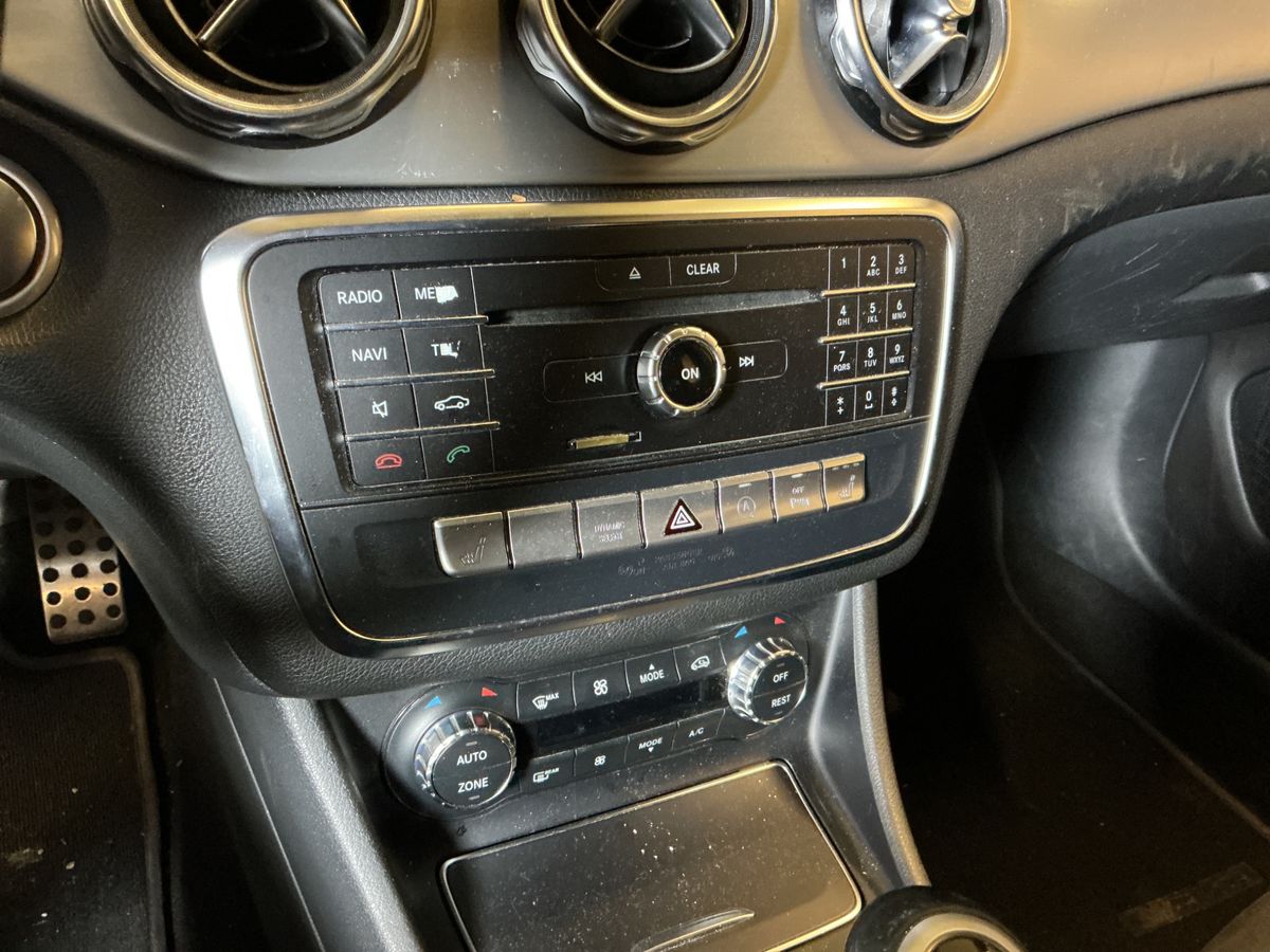 Mercedes-Benz GLA-Klasse 2019 — photo 29