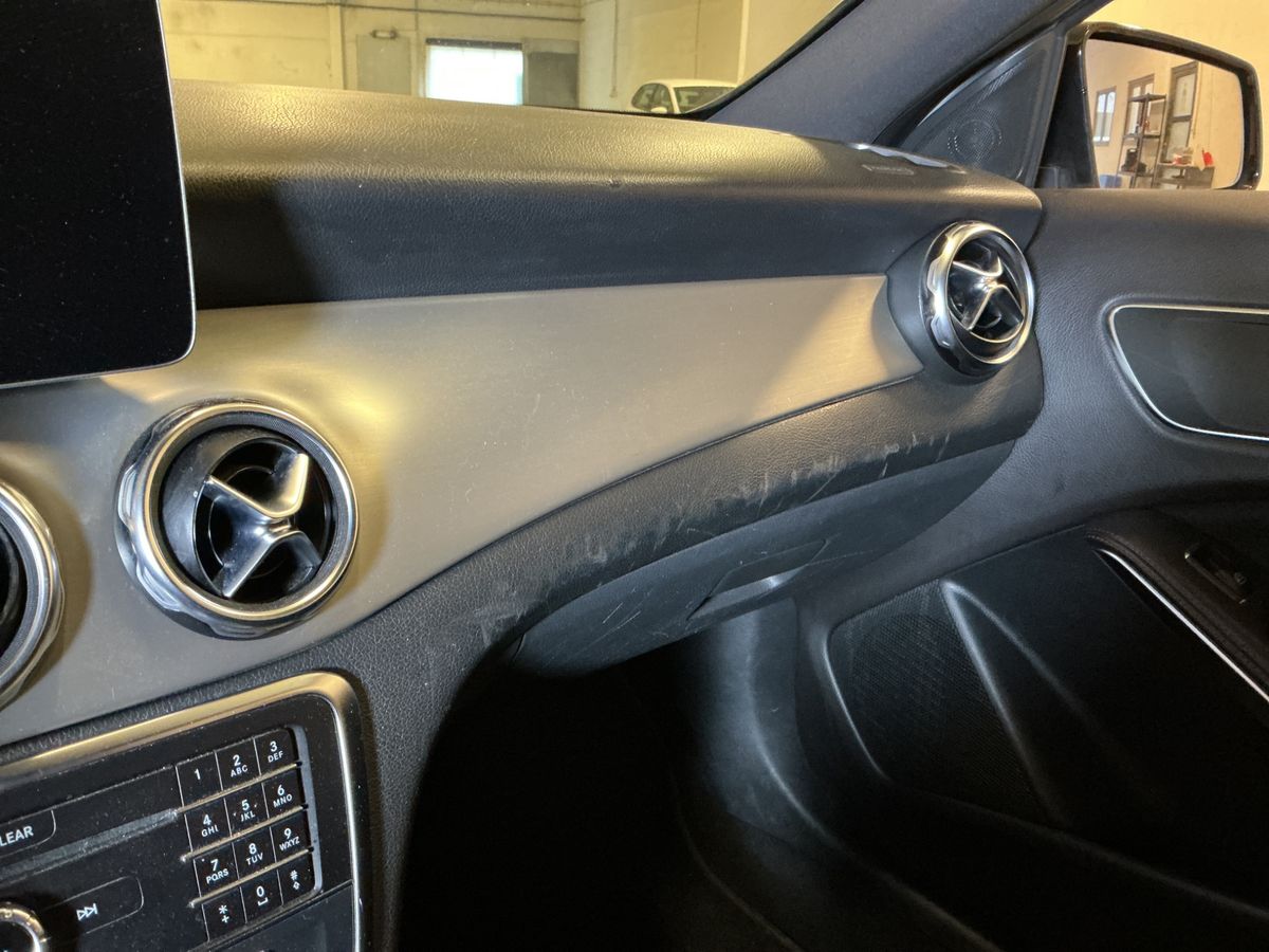 Mercedes-Benz GLA-Klasse 2019 — photo 30