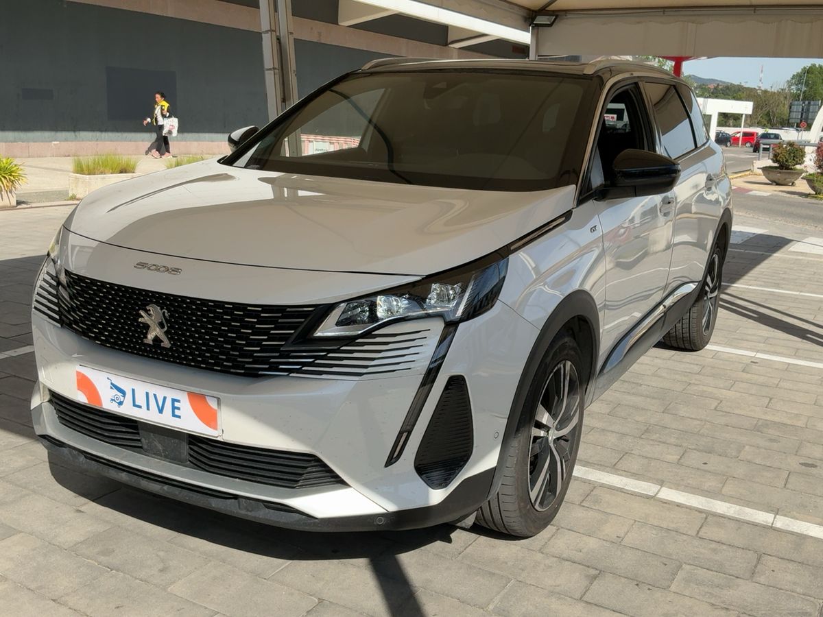 Peugeot 5008 2021