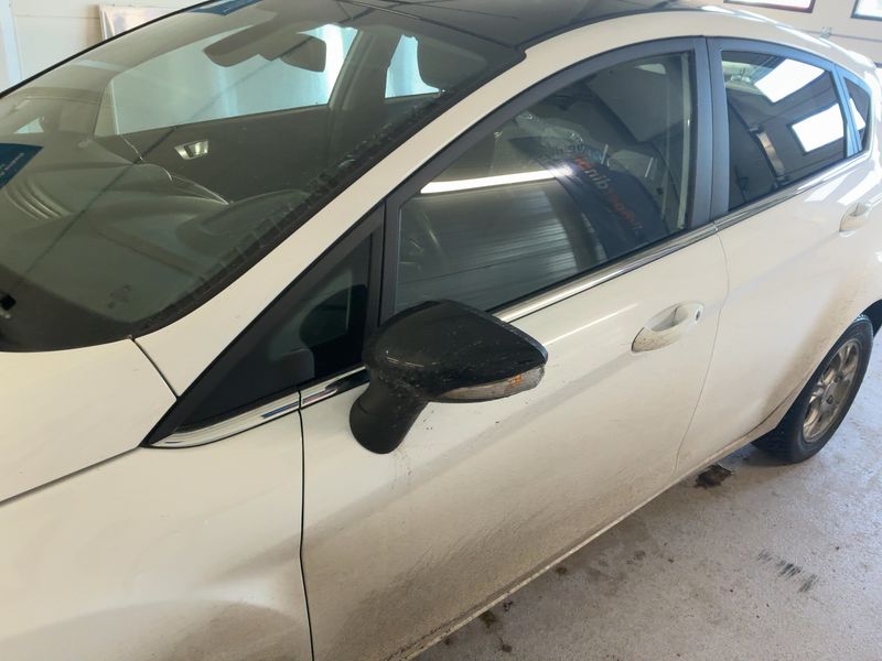 Ford Fiesta 1.0 EcoBoost Titanium — zdjęcie 4