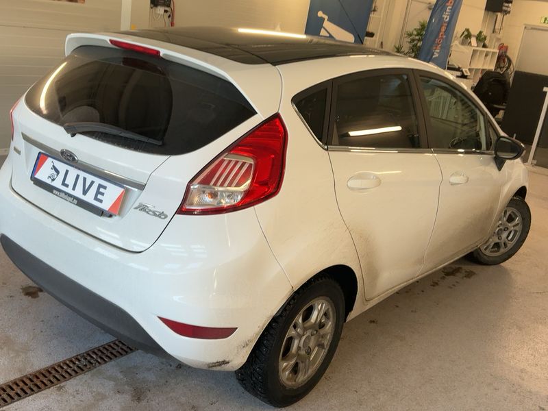 Ford Fiesta 1.0 EcoBoost Titanium — zdjęcie 6