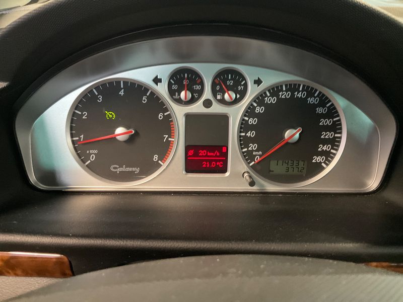 Ford Galaxy 2.3 Ghia — zdjęcie 4