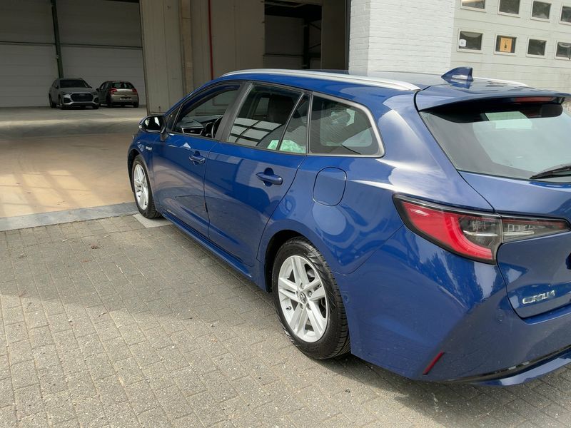 Toyota Corolla 1.8 Hybrid Style 2019 – снимка 6