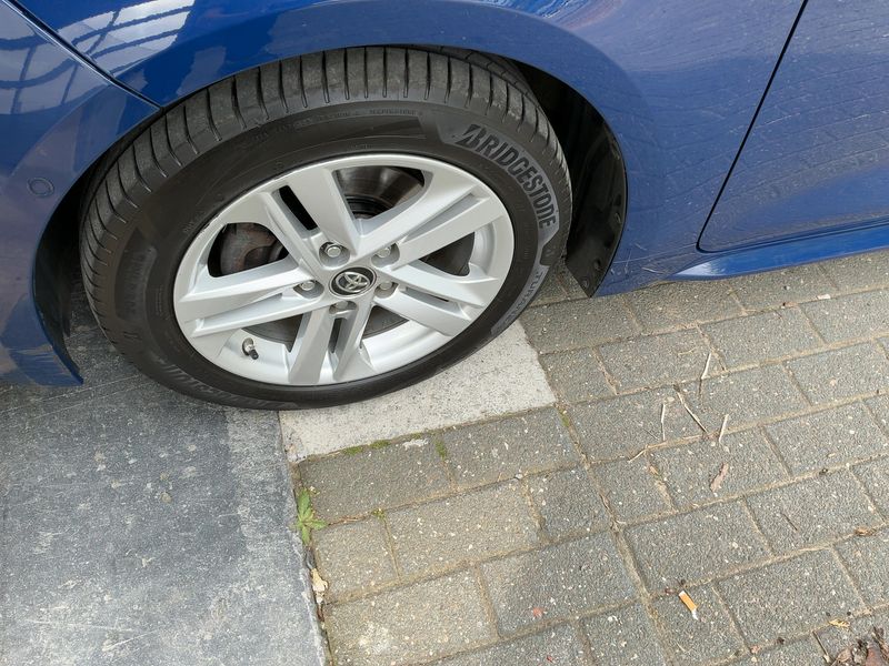 Toyota Corolla 1.8 Hybrid Style 2019 – снимка 3