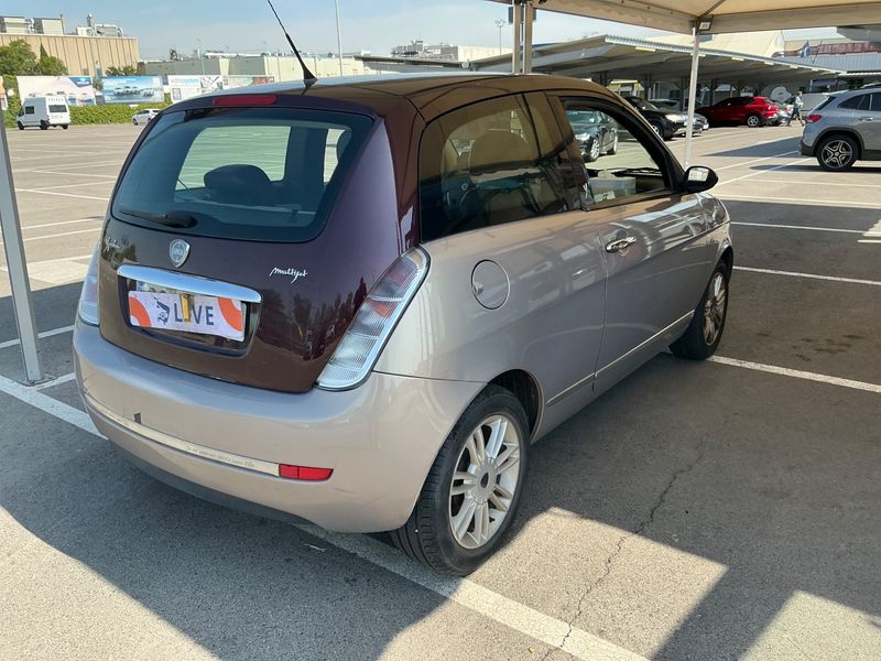 Lancia Ypsilon 1.3 JTD Multijet Platino — zdjęcie 2