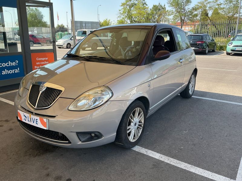 Lancia Ypsilon 1.3 JTD Multijet Platino