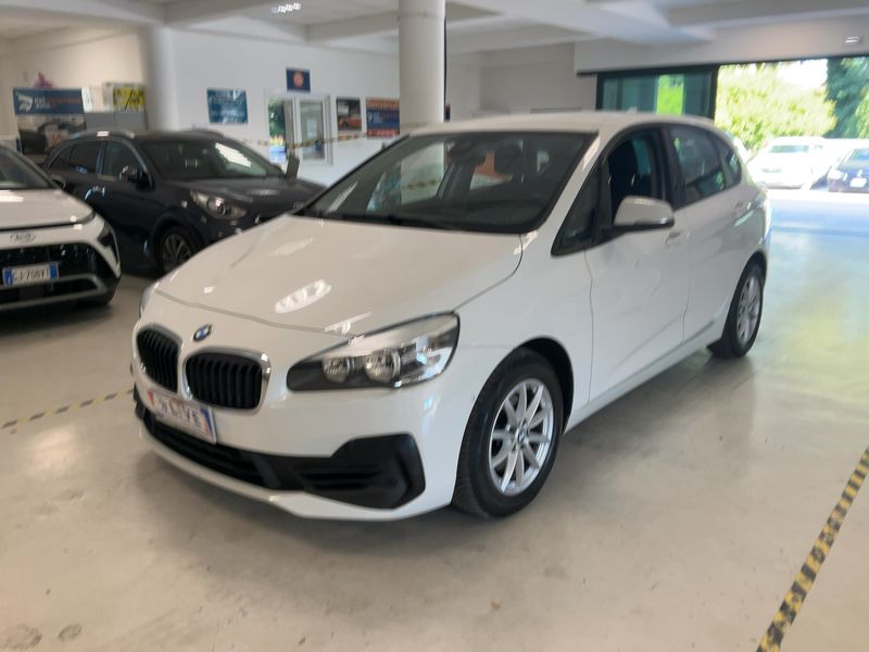 2er 218i Active Tourer Advantage