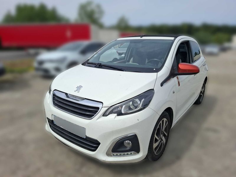 Peugeot 108 1.2 VTi Roland Garros — zdjęcie 2