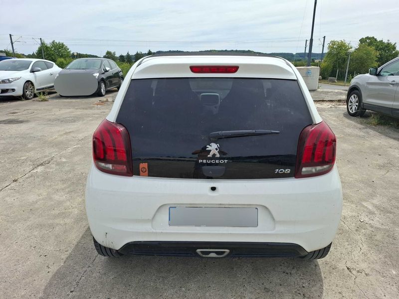 Peugeot 108 1.2 VTi Roland Garros — zdjęcie 4