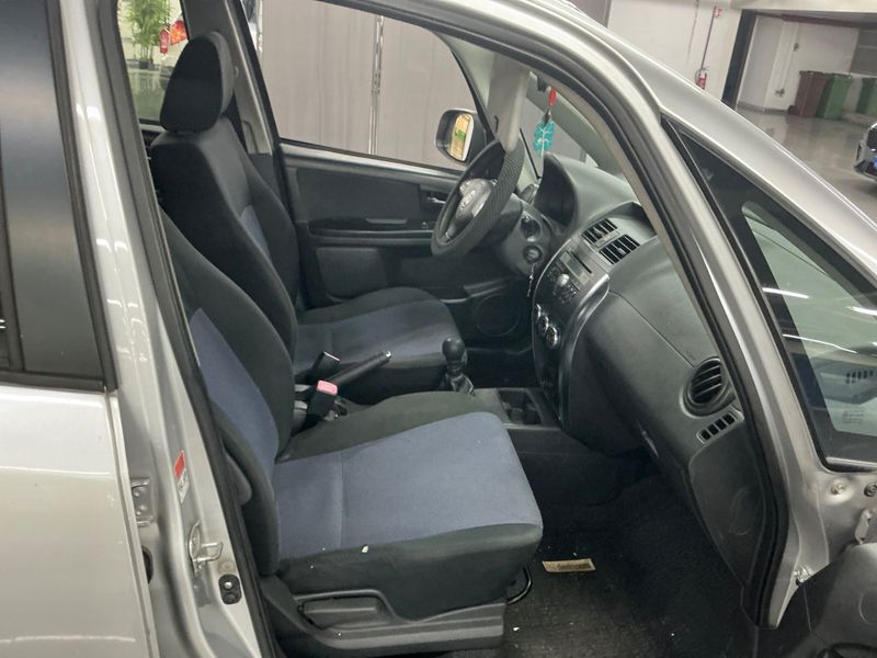 Fiat Sedici 1.9 JTD Multijet Emotion 4x4 — zdjęcie 3