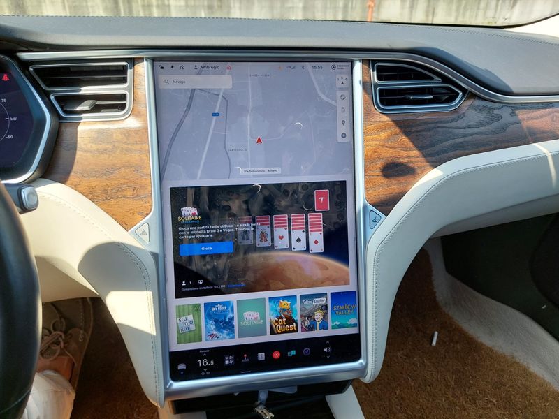 Tesla Model S 90D Dual — zdjęcie 13