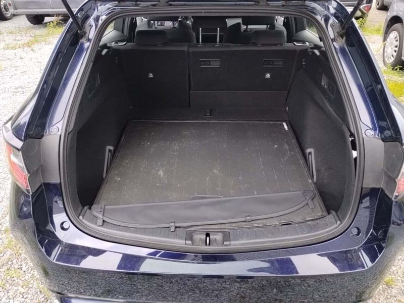 Toyota Corolla 1.8 Hybrid Business Edition — zdjęcie 5