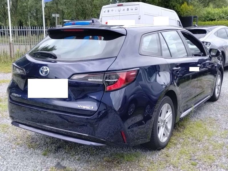 Toyota Corolla 1.8 Hybrid Business Edition — zdjęcie 3