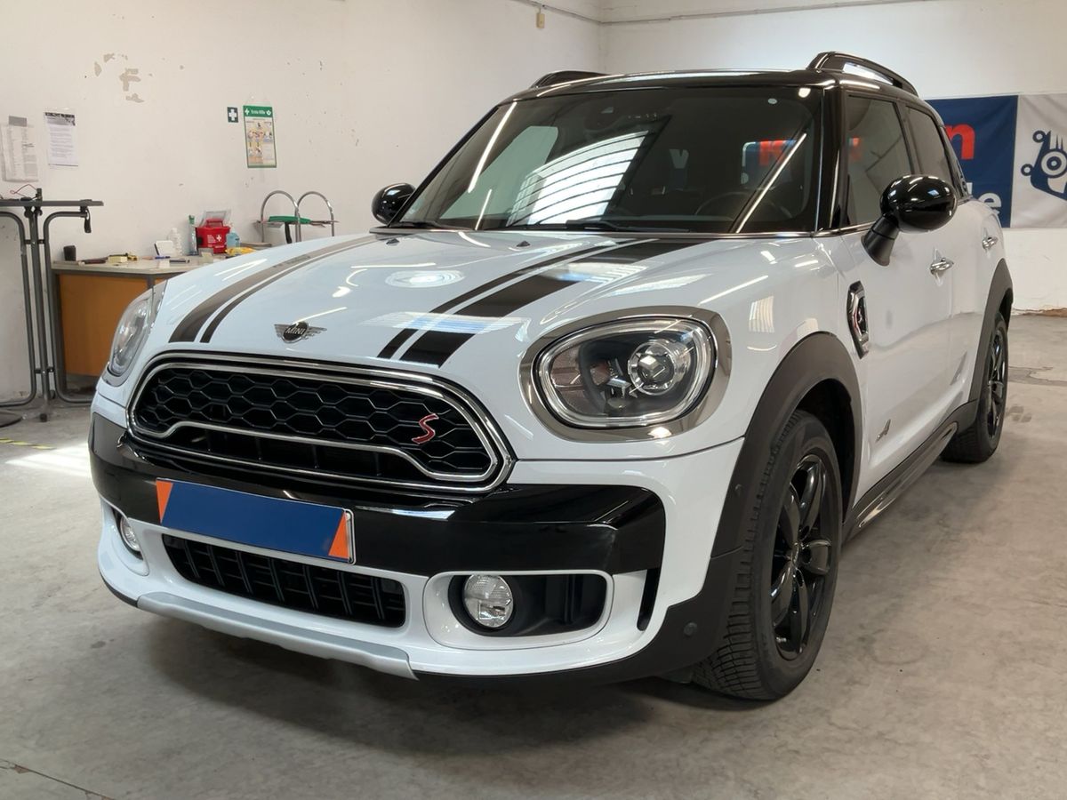 MINI Countryman 2018 — photo 1