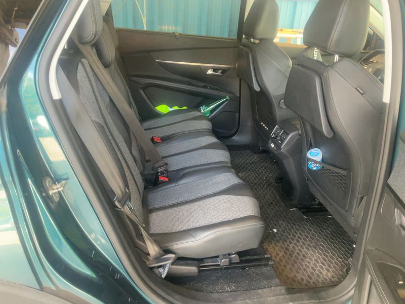 Peugeot 5008 1.5 Blue-HDi Allure Business — zdjęcie 14