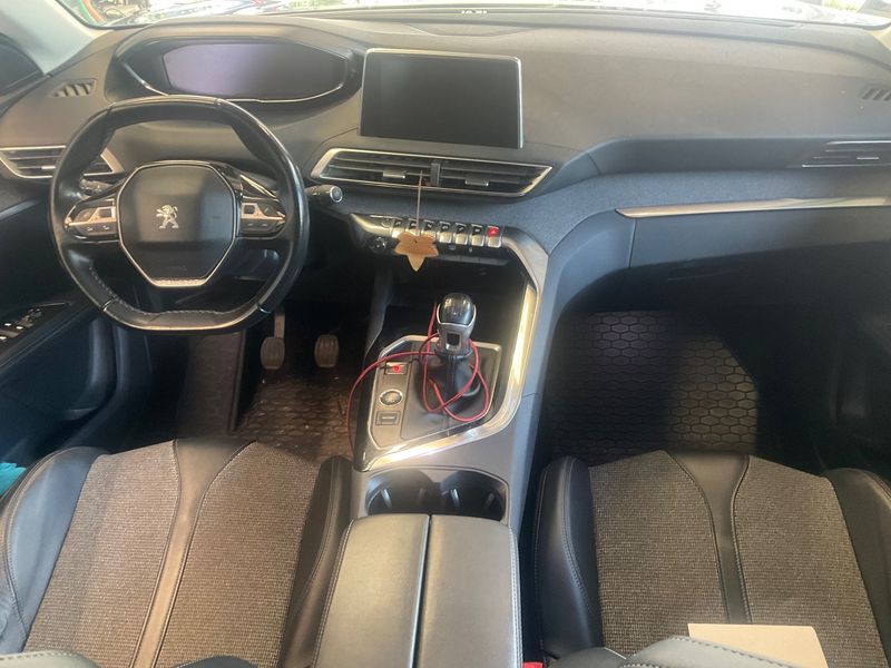 Peugeot 5008 1.5 Blue-HDi Allure Business — zdjęcie 12
