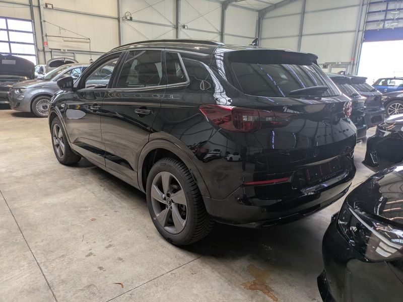 Opel Grandland X 1.2 Turbo GS Line — zdjęcie 2