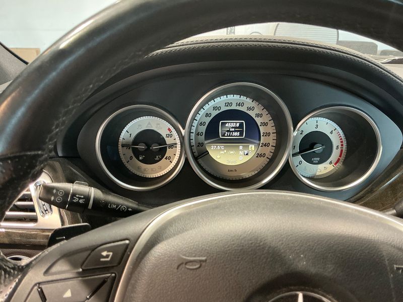 Mercedes-Benz CLS-Klasse CLS 350 d BlueEfficiency — zdjęcie 13