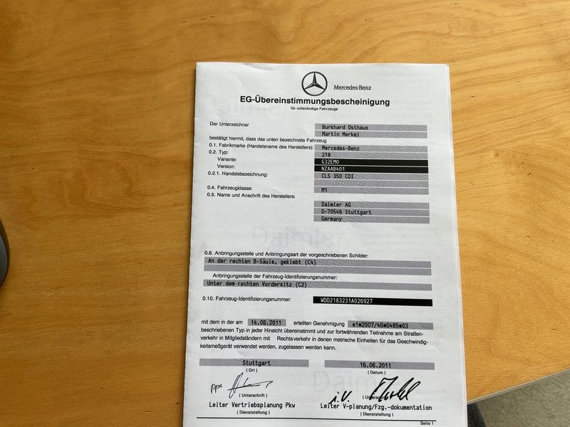 Mercedes-Benz CLS-Klasse CLS 350 d BlueEfficiency — zdjęcie 16