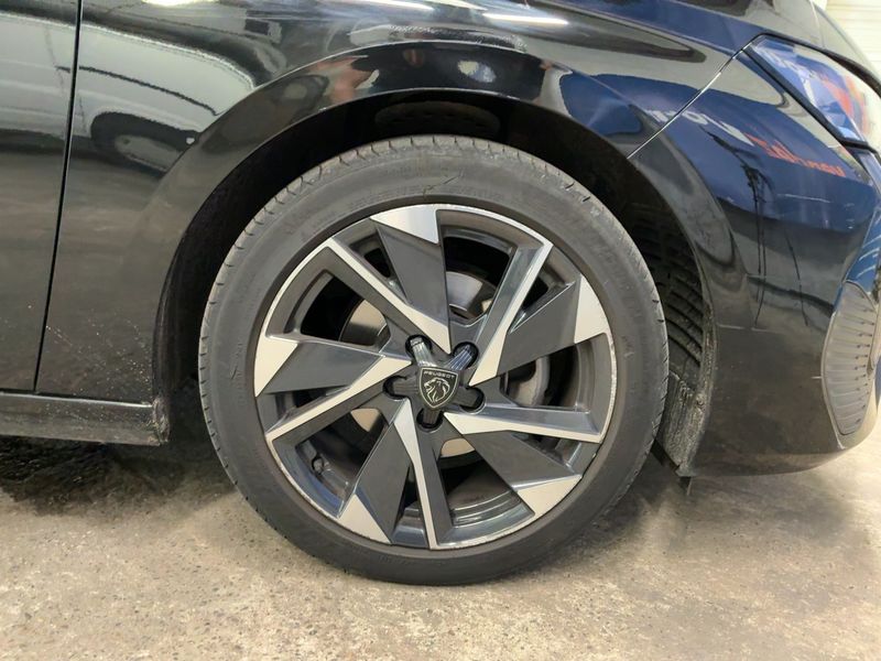 Peugeot 308 1.2 PureTech Allure Pack 2023 – снимка 11