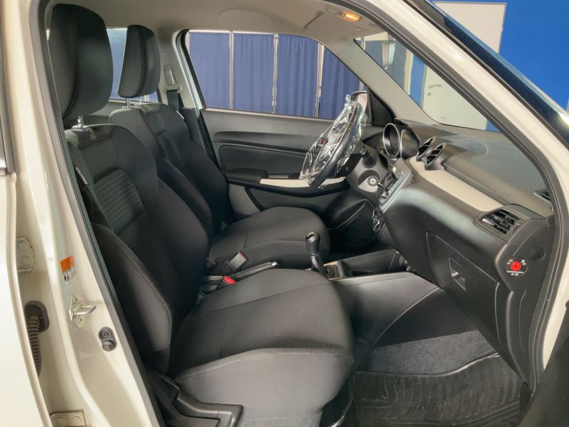 Suzuki Swift 1.2 DualJet Mild-Hybrid Avantage — zdjęcie 11