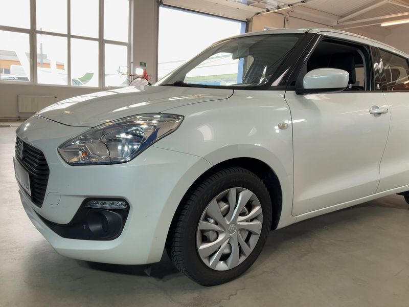 Suzuki Swift 1.2 DualJet Mild-Hybrid Avantage — zdjęcie 2