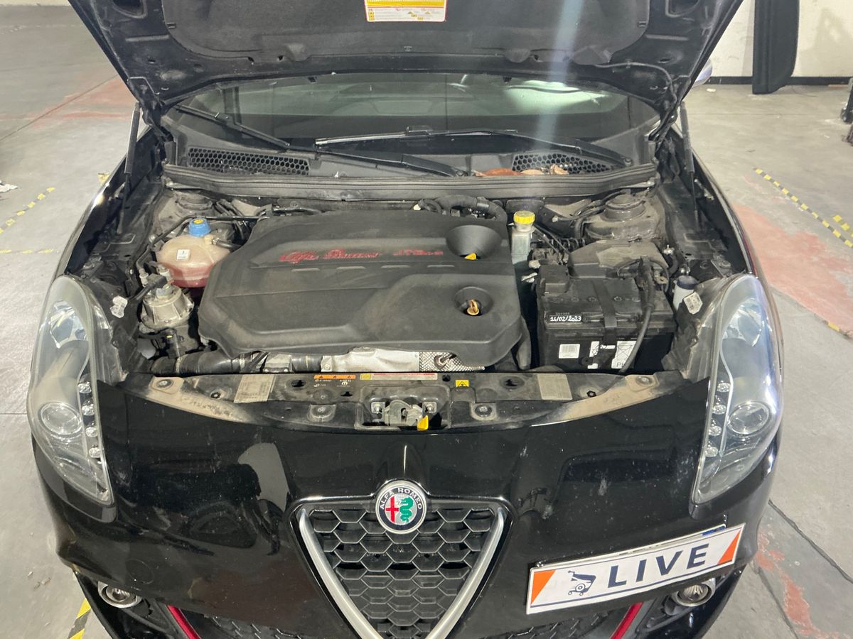 Alfa Romeo 2018 — photo 26
