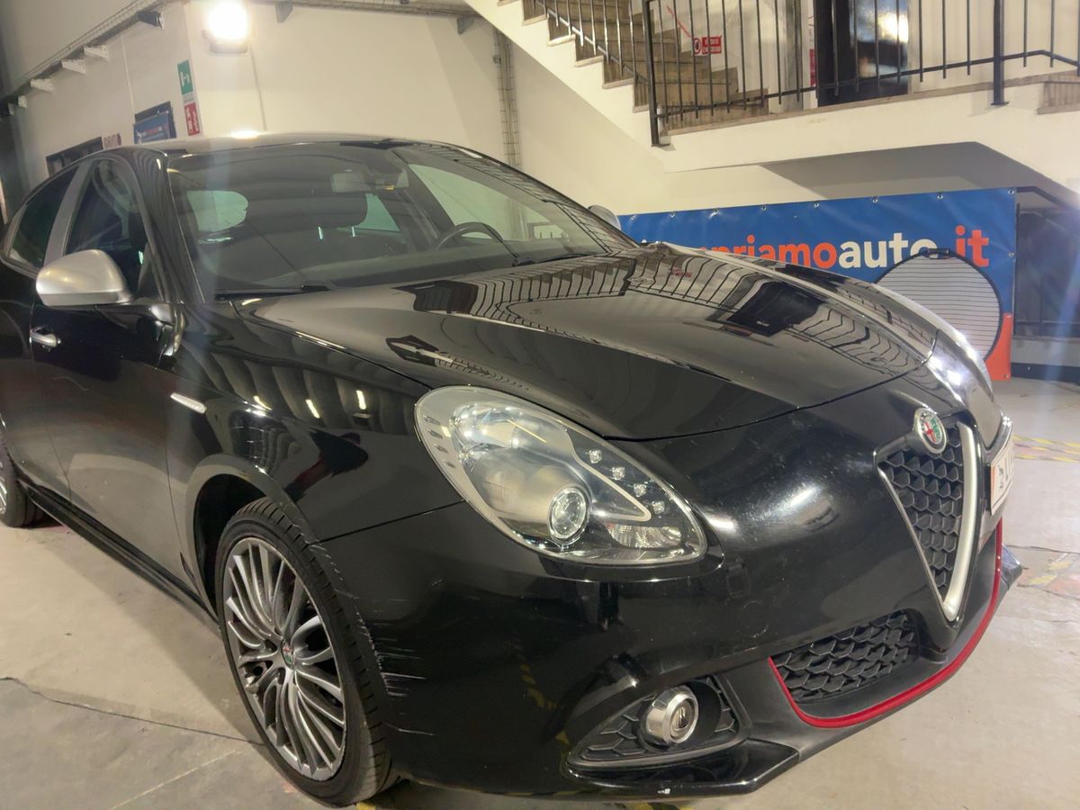 Alfa Romeo 2018 — photo 13
