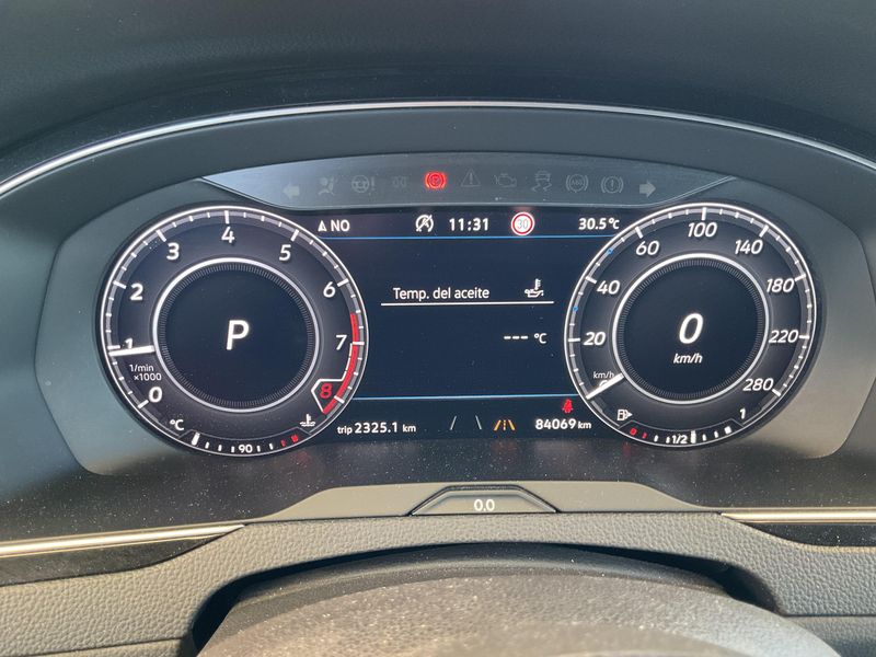 Volkswagen Arteon 2.0 TSI R-Line 4Motion — zdjęcie 13