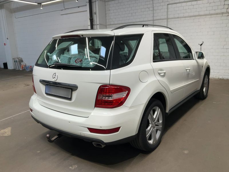 Mercedes-Benz M-Klasse ML 350 CDI 4Matic Blutec — zdjęcie 6