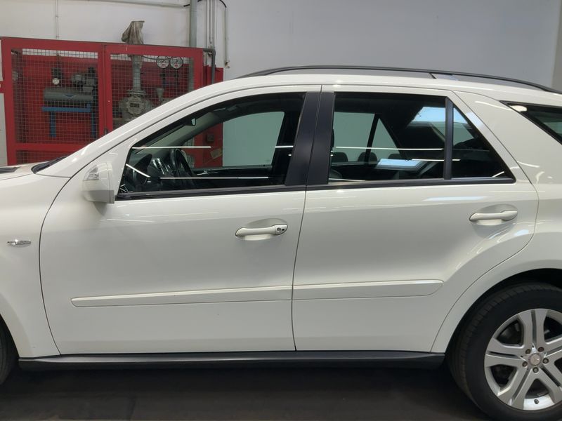 Mercedes-Benz M-Klasse ML 350 CDI 4Matic Blutec — zdjęcie 4