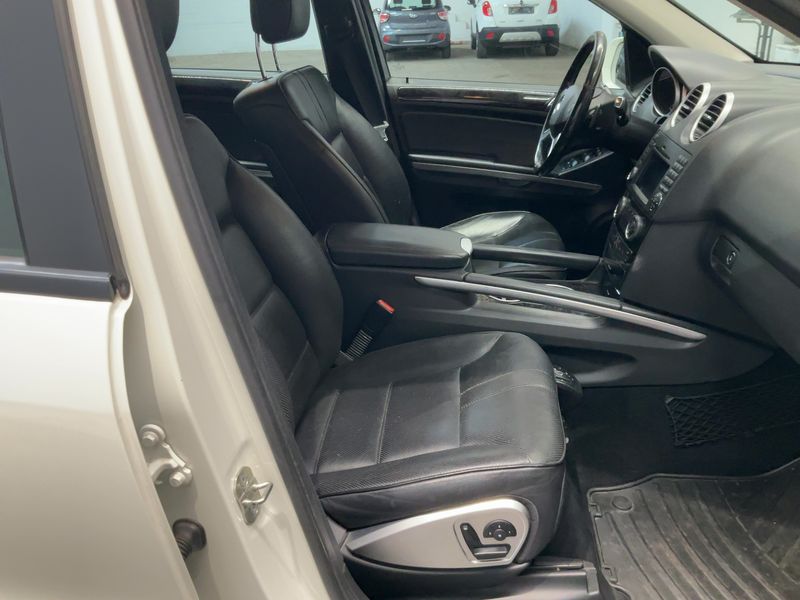 Mercedes-Benz M-Klasse ML 350 CDI 4Matic Blutec — zdjęcie 11