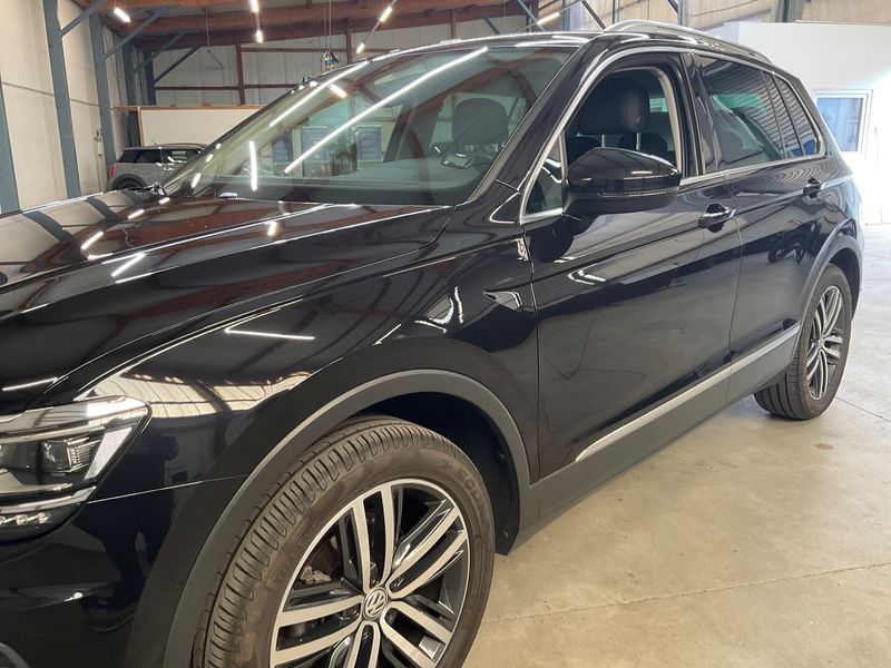 Volkswagen Tiguan 2.0 TDI Highline 4Motion BlueMotion Tech — zdjęcie 2