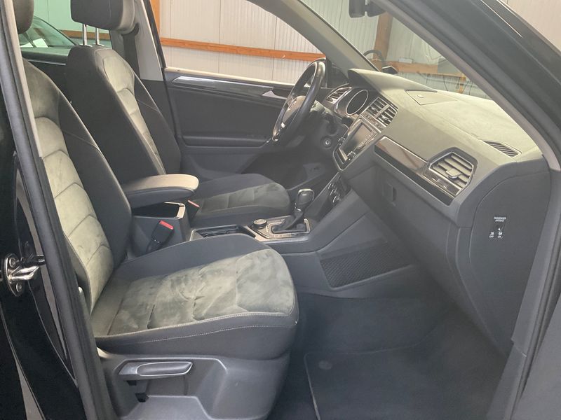Volkswagen Tiguan 2.0 TDI Highline 4Motion BlueMotion Tech — zdjęcie 11