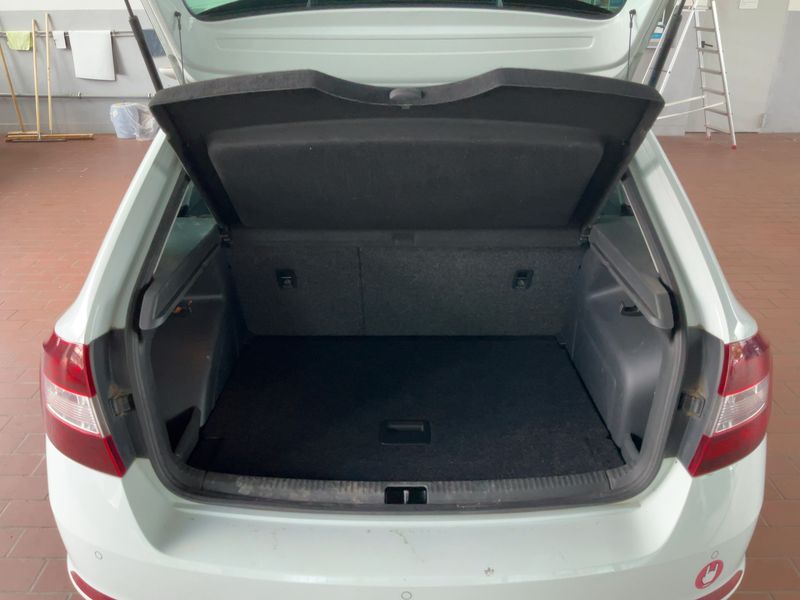Skoda Rapid Spaceback 1.2 TSI Emotion Plus — zdjęcie 10