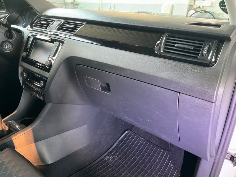 Skoda Rapid Spaceback 1.2 TSI Emotion Plus 2015 – снимка 32
