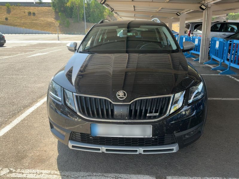 Skoda Octavia 2.0 TSI Scout 4x4 — zdjęcie 9