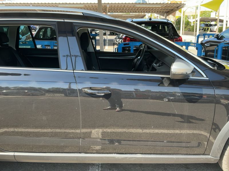 Skoda Octavia 2.0 TSI Scout 4x4 — zdjęcie 7