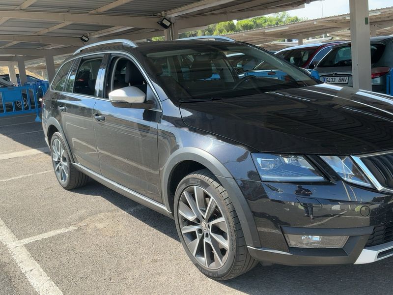 Skoda Octavia 2.0 TSI Scout 4x4 — zdjęcie 8
