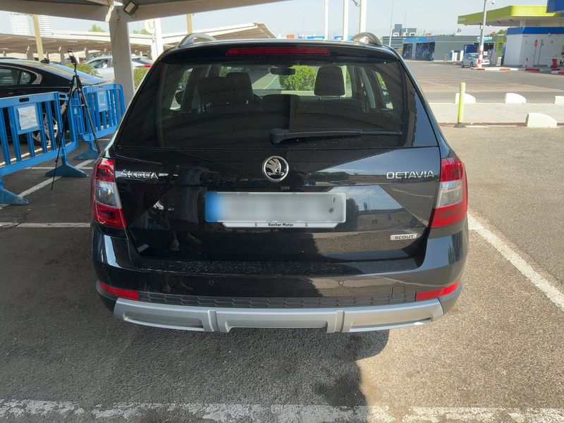 Skoda Octavia 2.0 TSI Scout 4x4 — zdjęcie 5