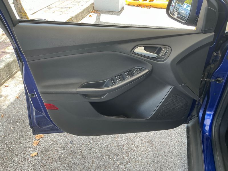 Ford Focus 1.5 TDCi Business 2016 – снимка 32