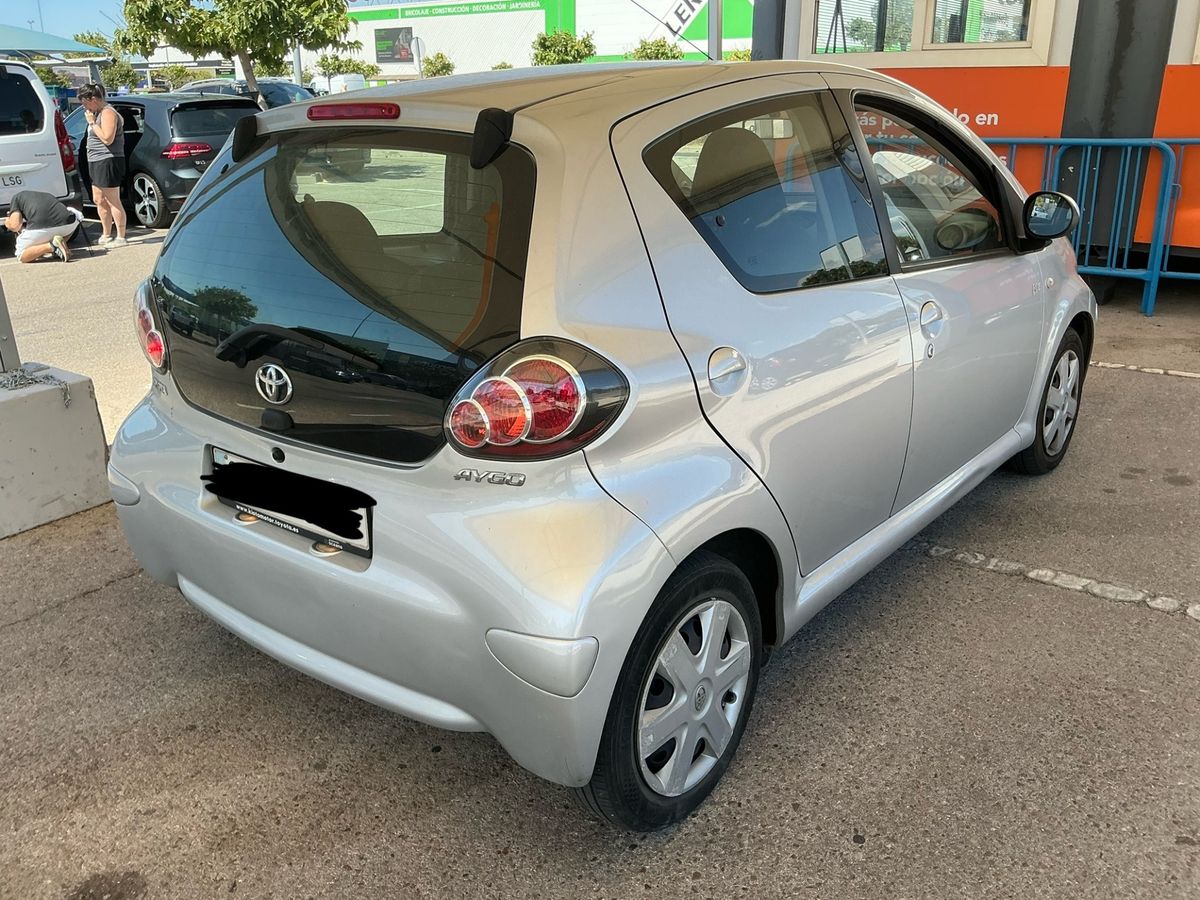 Toyota Aygo 1.0 Blue