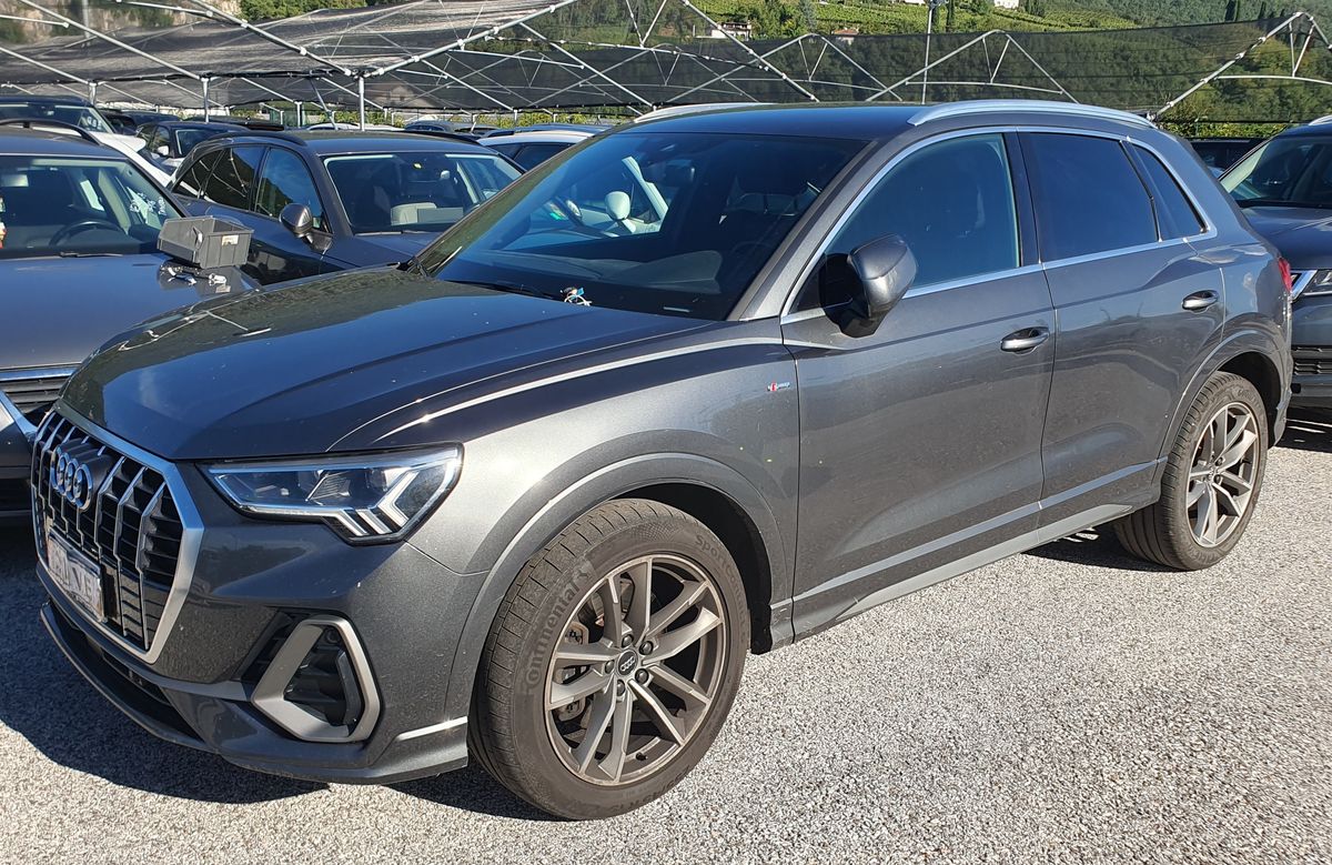 Audi Q3 40 TDI quattro S Line