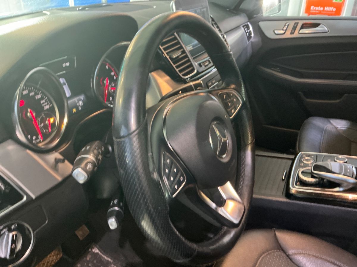 Mercedes-Benz GLE-Klasse 2018 — photo 36