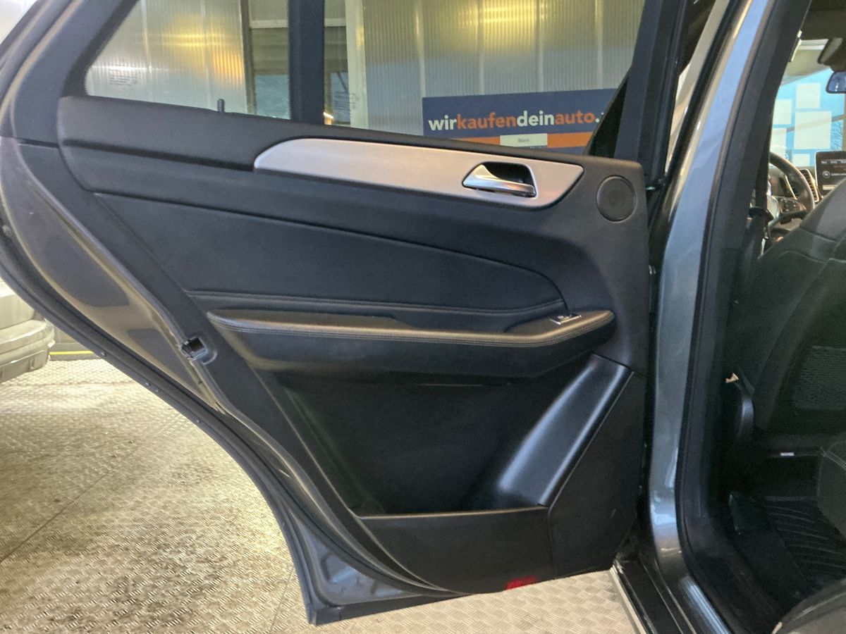 Mercedes-Benz GLE-Klasse 2018 — photo 33