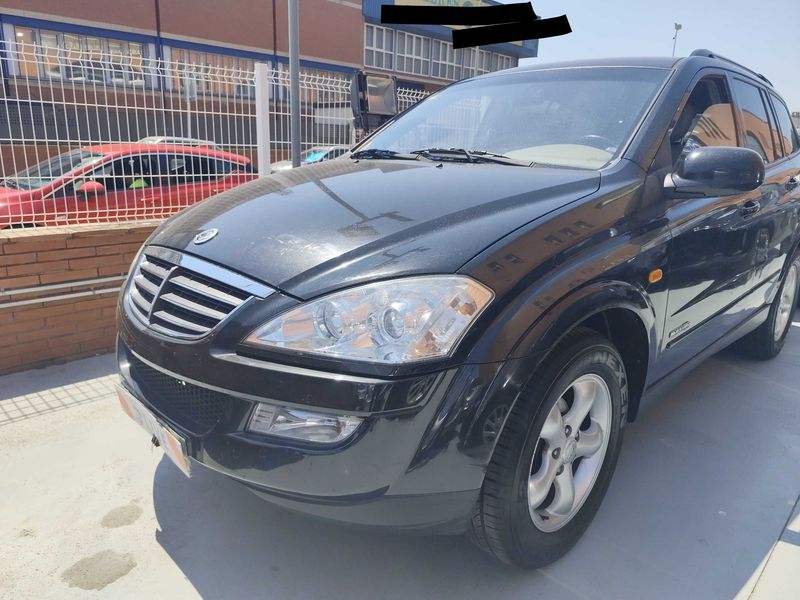 Ssangyong Kyron 2.0 200 Xdi Premium 4WD — zdjęcie 2