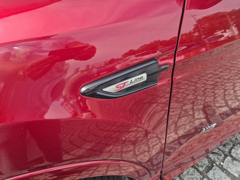 Ford Kuga 2.0 TDCi ST-Line — zdjęcie 16