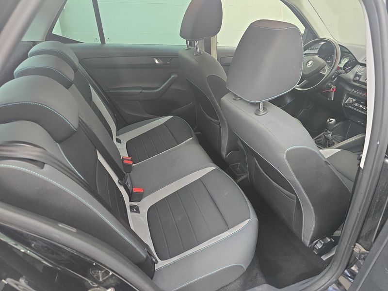 Skoda Fabia 1.2 TSI Joy — zdjęcie 14