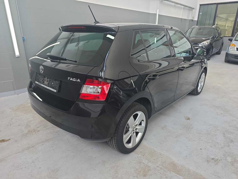 Skoda Fabia 1.2 TSI Joy — zdjęcie 5